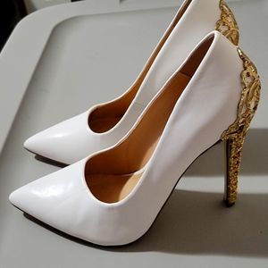 JustFab High Heels Size 9